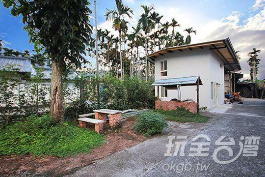 Dongguang Zhixing Homestay 魚池郷 エクステリア 写真