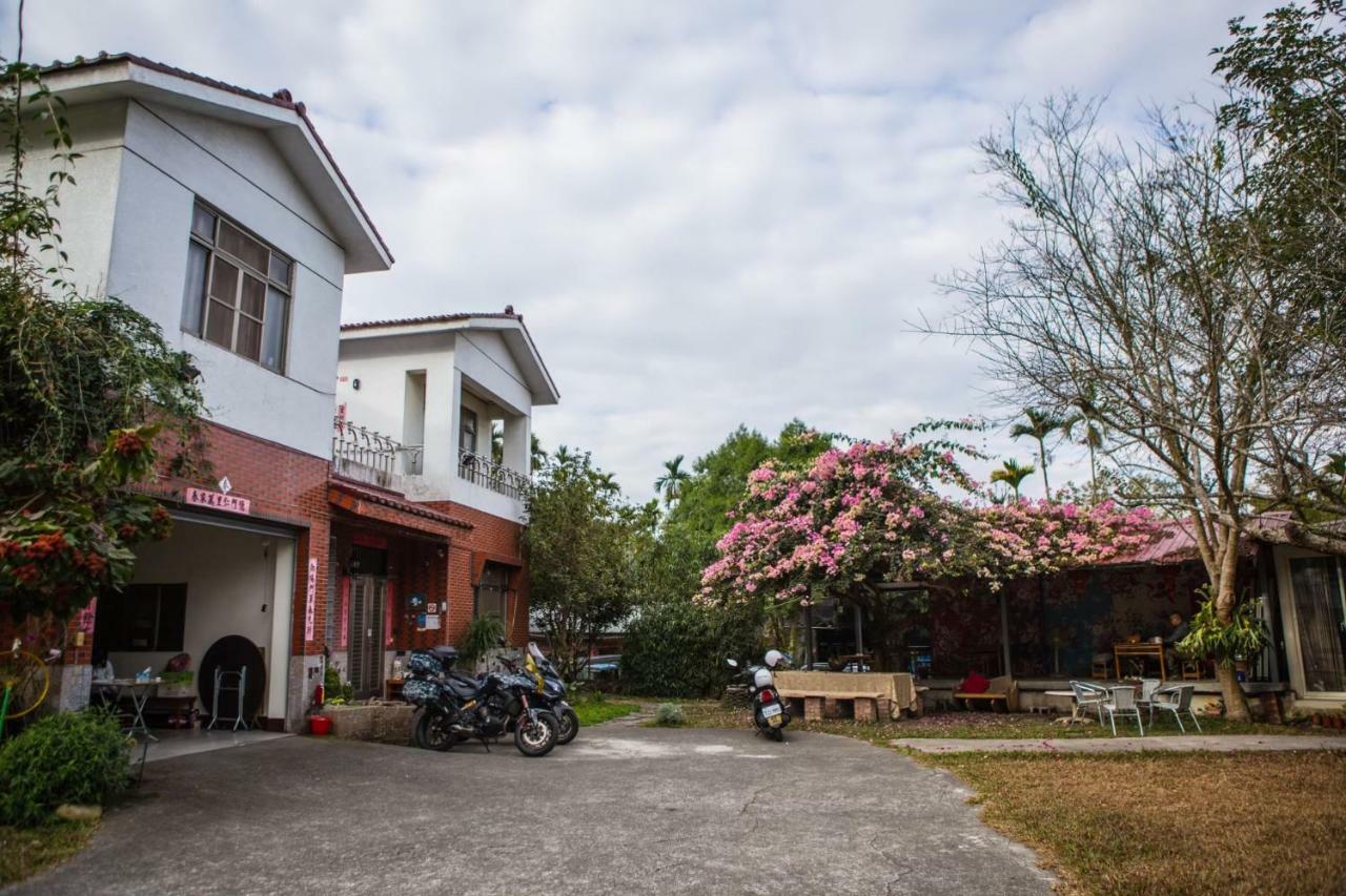 Dongguang Zhixing Homestay 魚池郷 エクステリア 写真