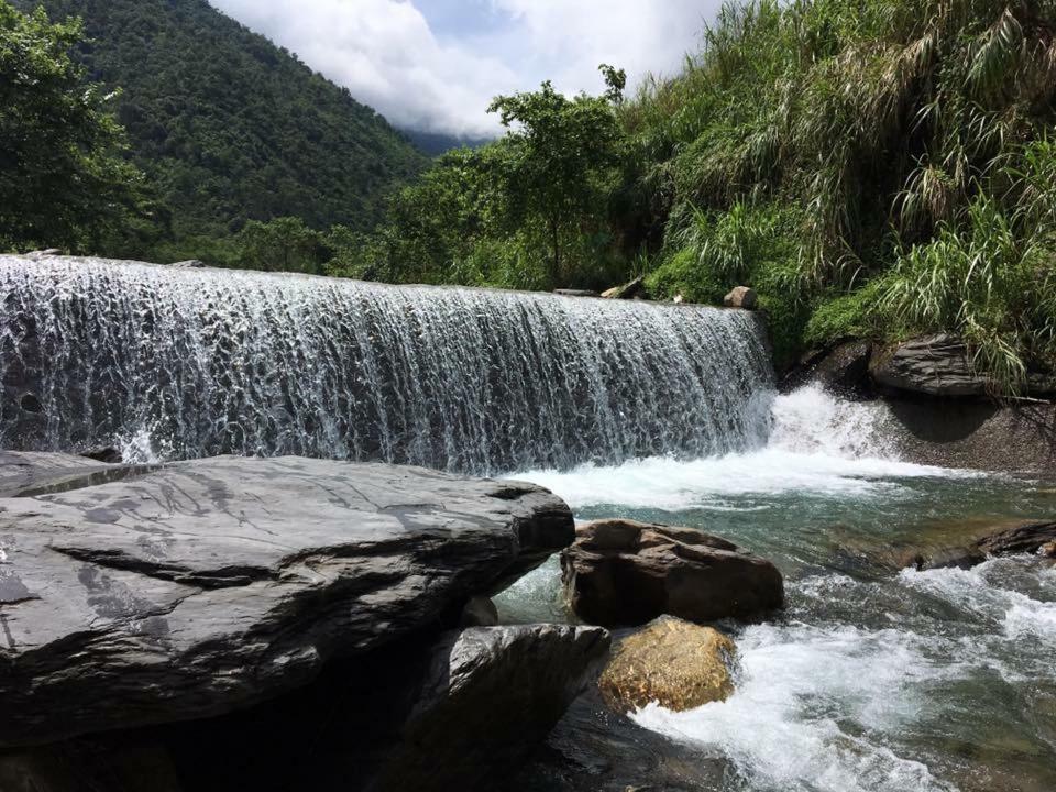 Dongguang Zhixing Homestay 魚池郷 エクステリア 写真